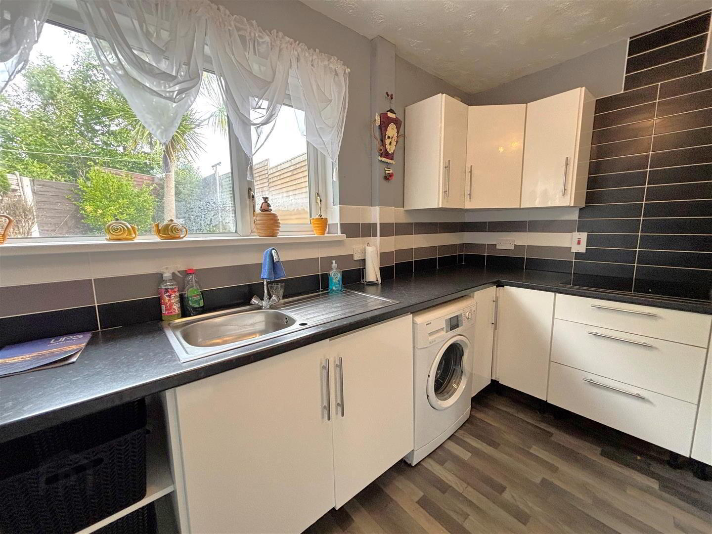 2 Tyndale Grove 9 of 16