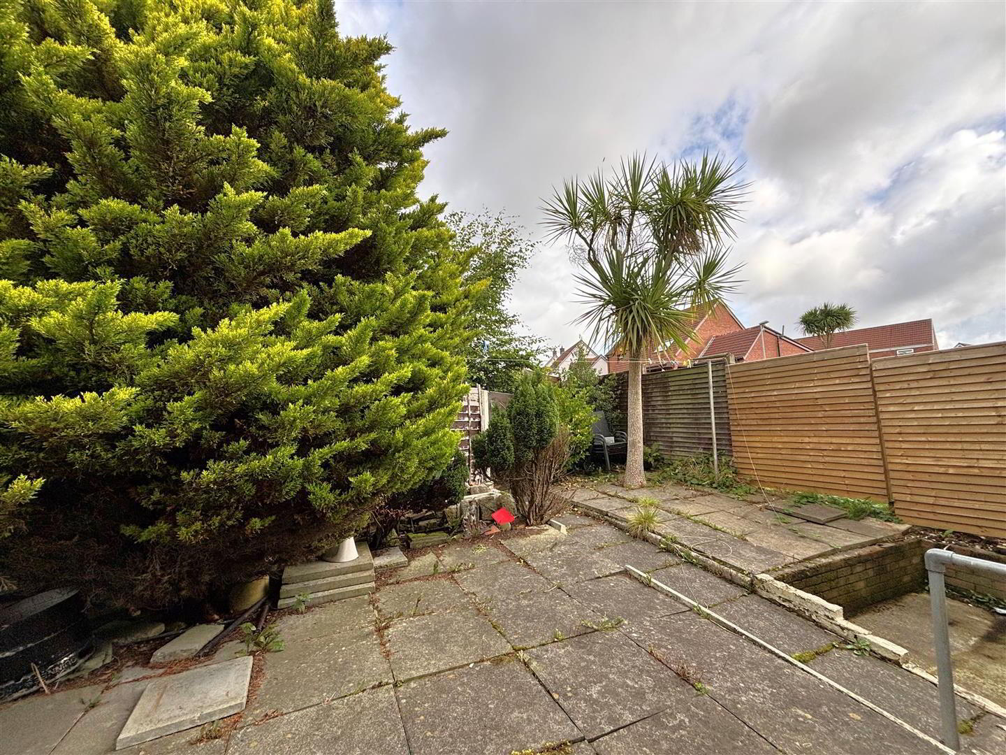 2 Tyndale Grove 16 of 16