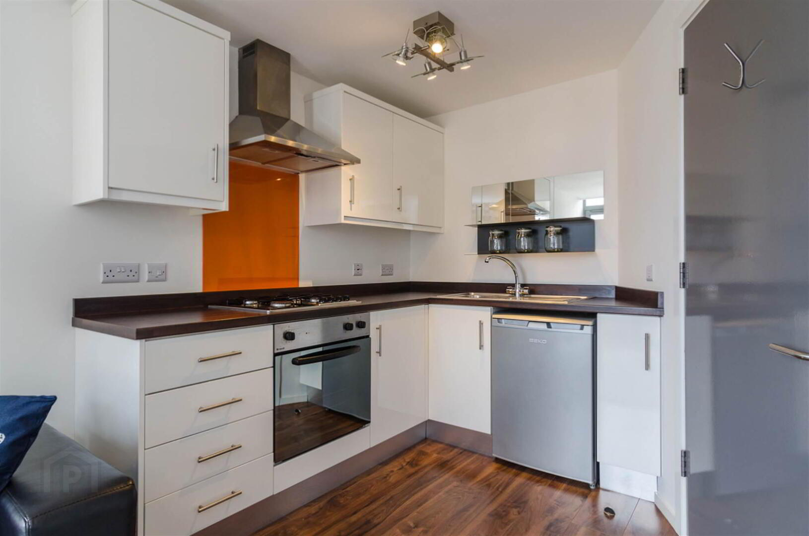 4.2, 117 Lisburn Road 9 of 17