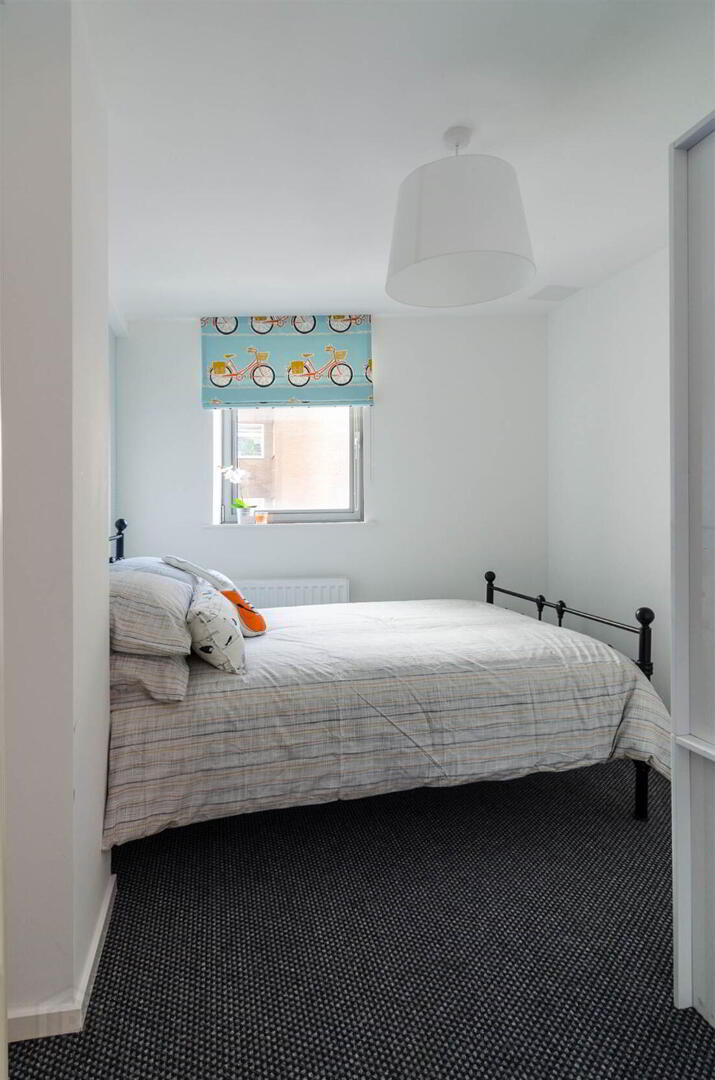 4.2, 117 Lisburn Road 4 of 17