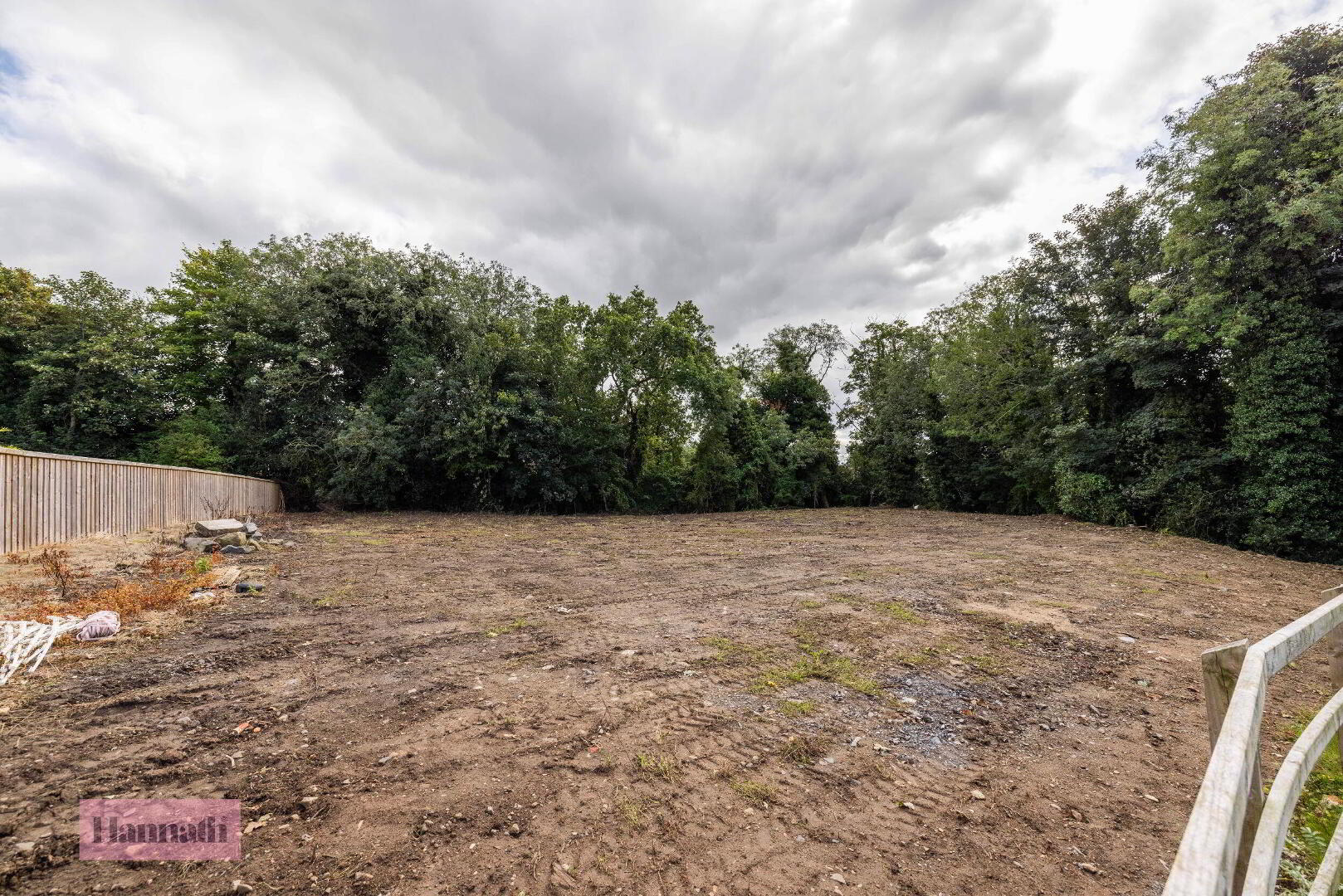 Site At, Roslyn Avenue 6 of 10