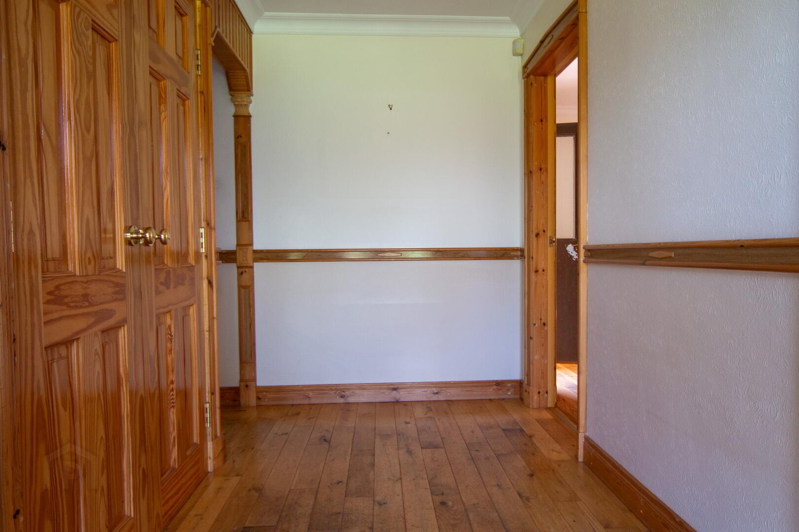 61 Newtownhamilton Road 5 of 24