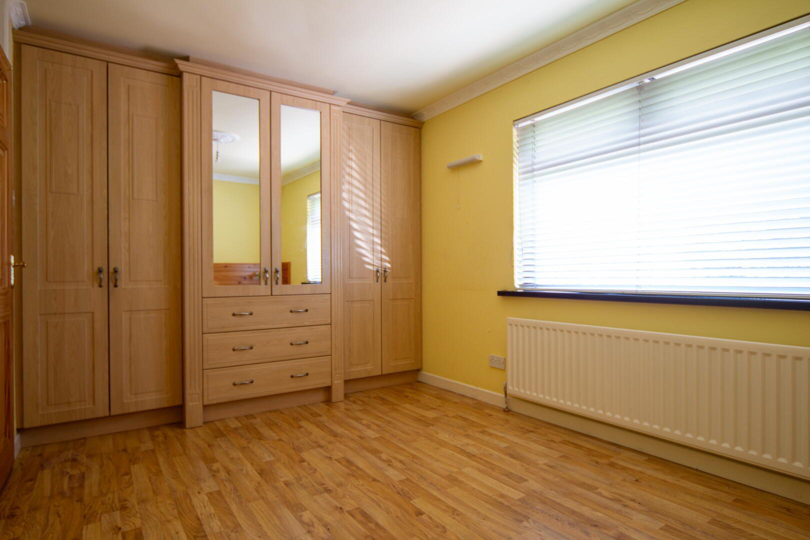 61 Newtownhamilton Road 11 of 24