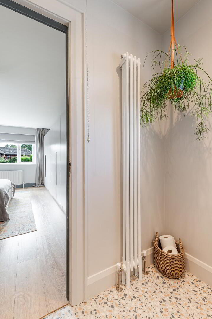17 Riverside Avenue 33 of 58