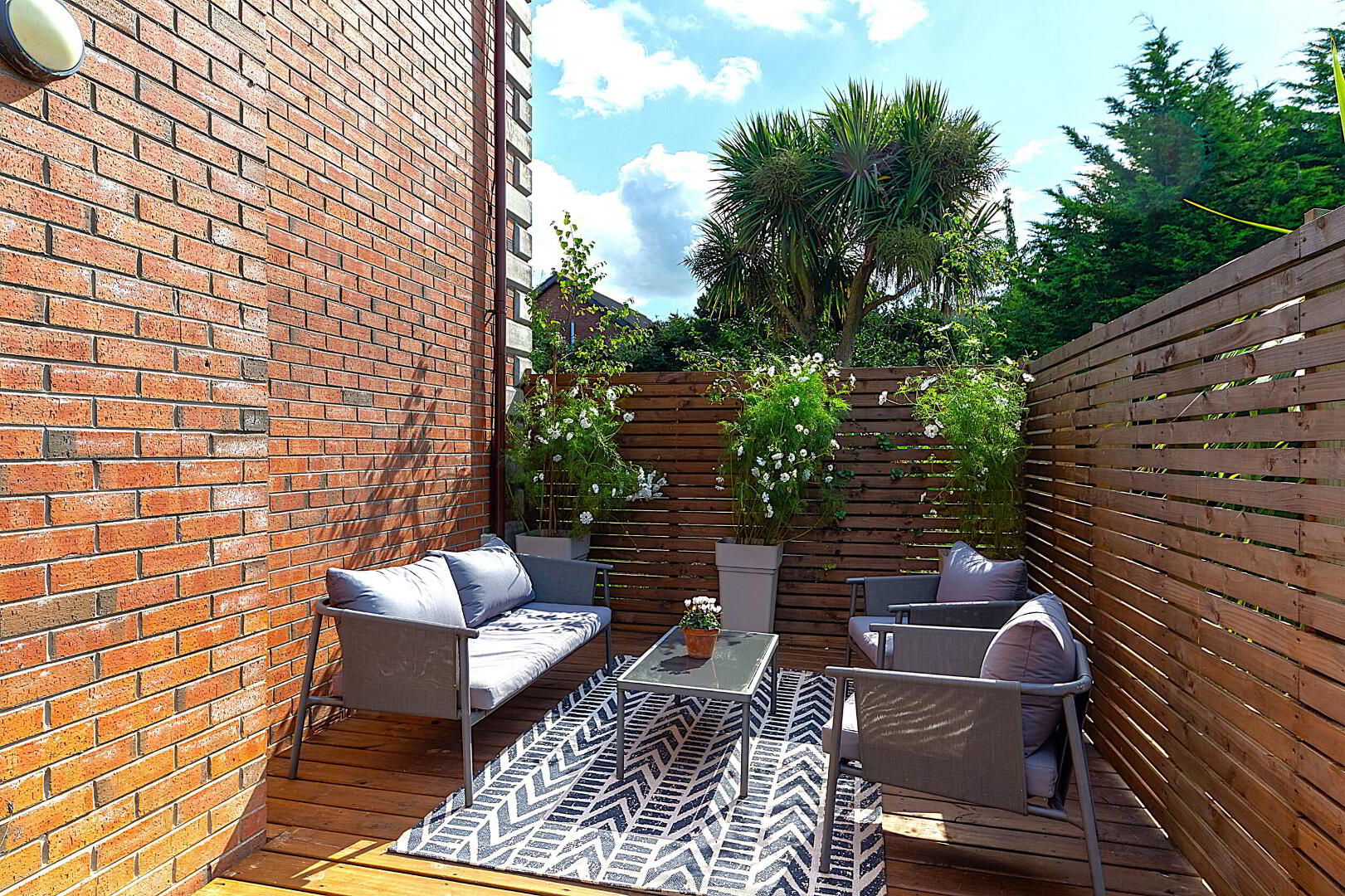17 Riverside Avenue 53 of 58