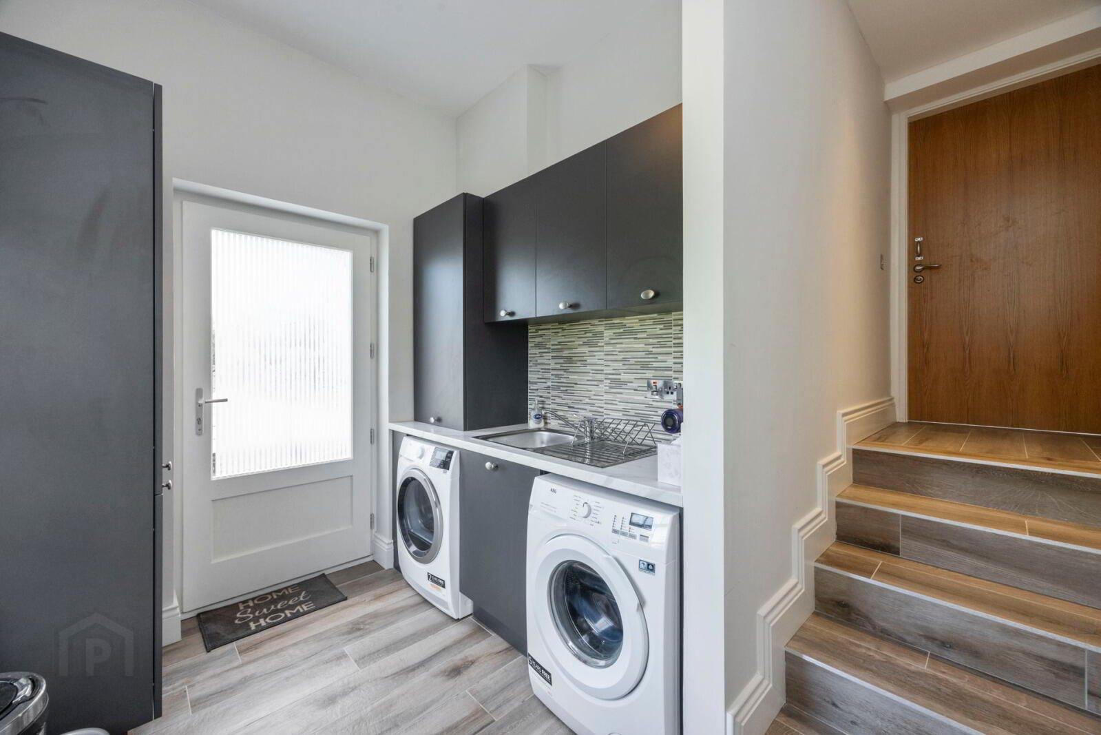 12 Glenmachan Park 19 of 48