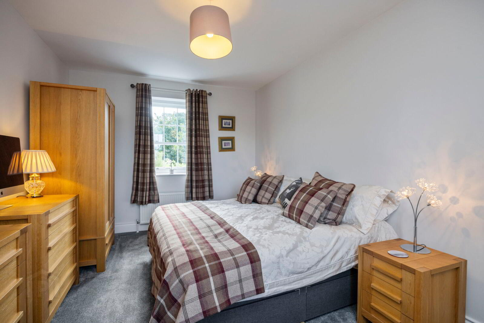 12 Glenmachan Park 32 of 48