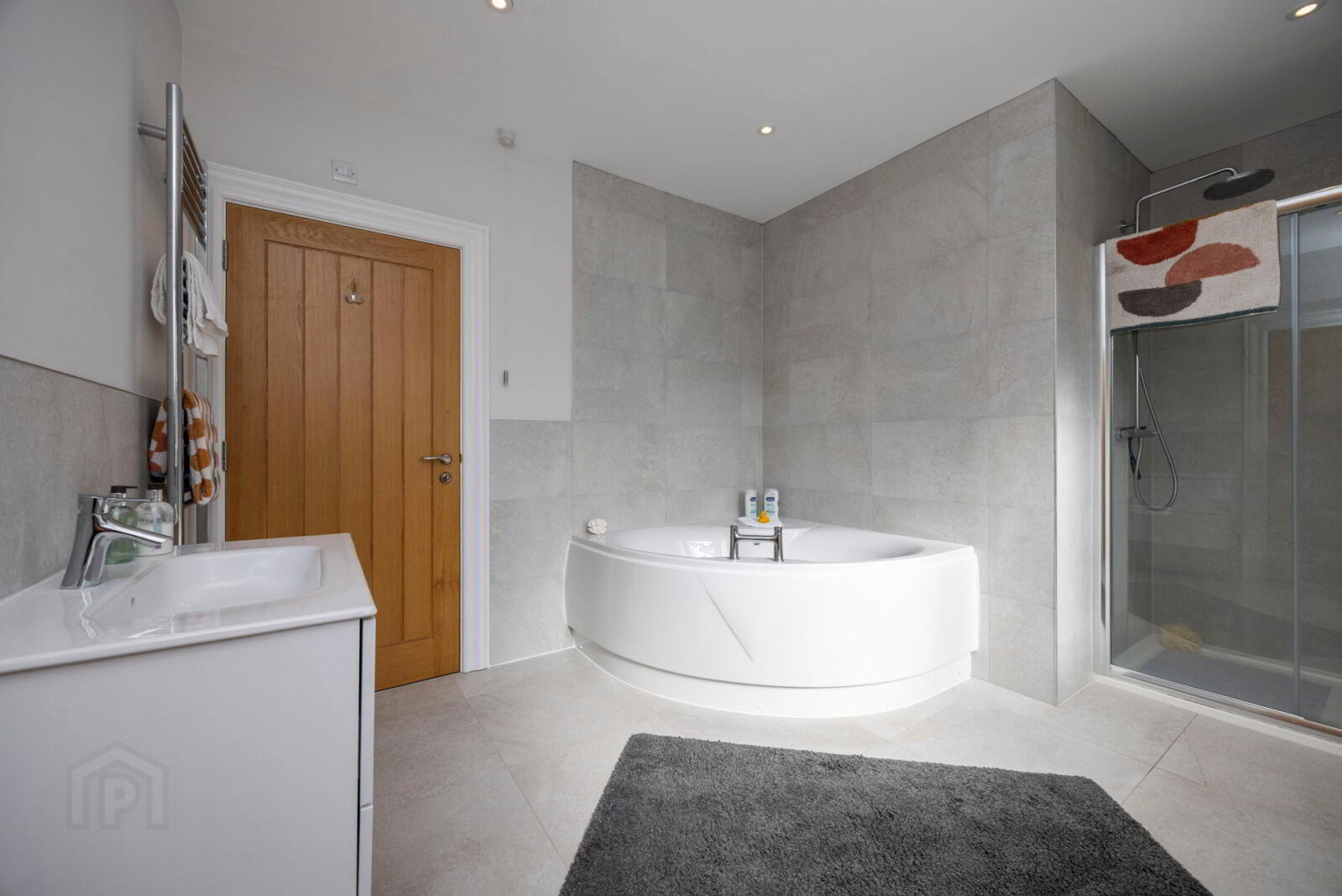 12 Glenmachan Park 36 of 48