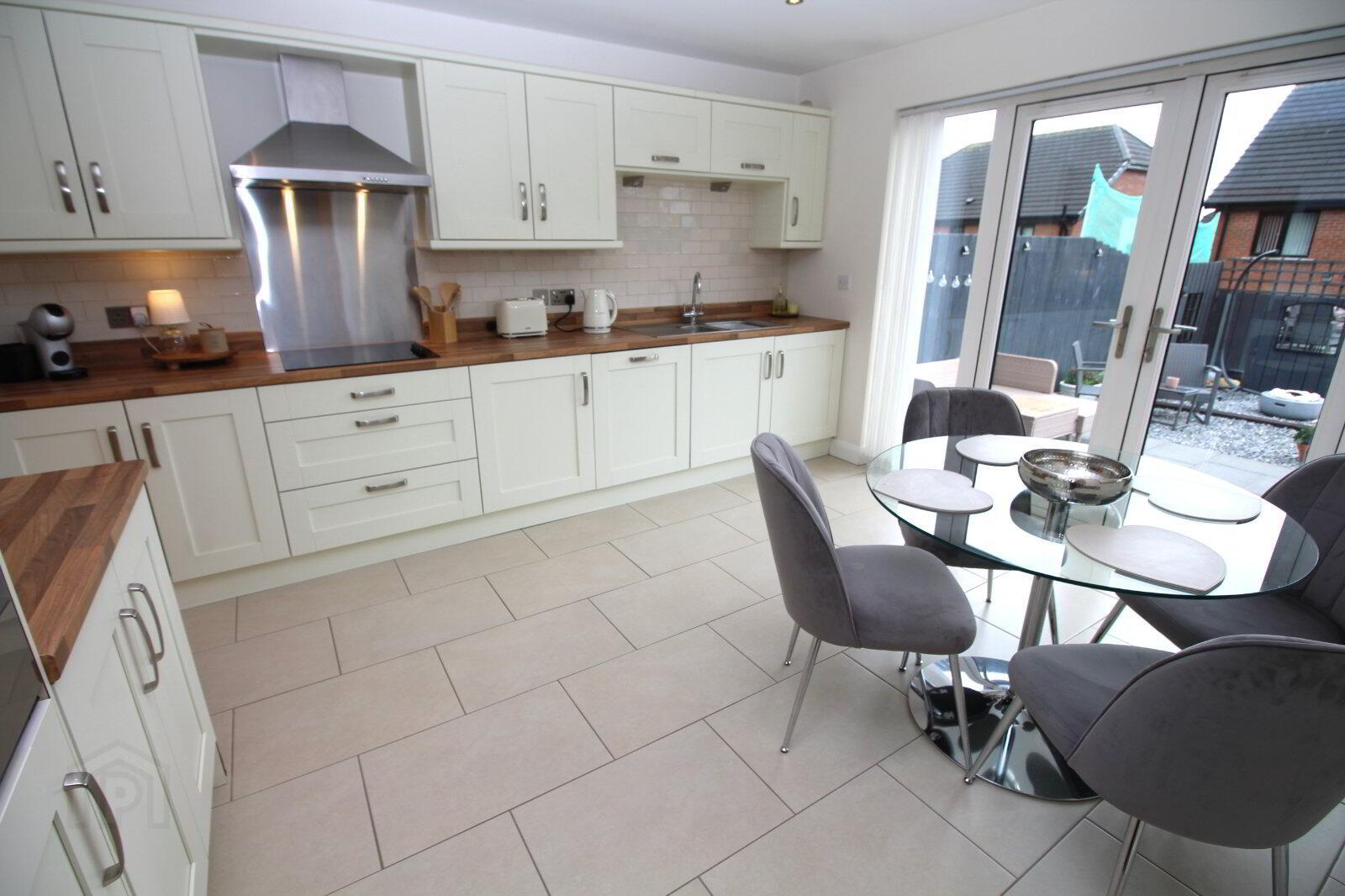5 Highgrove Crescent 7 of 20