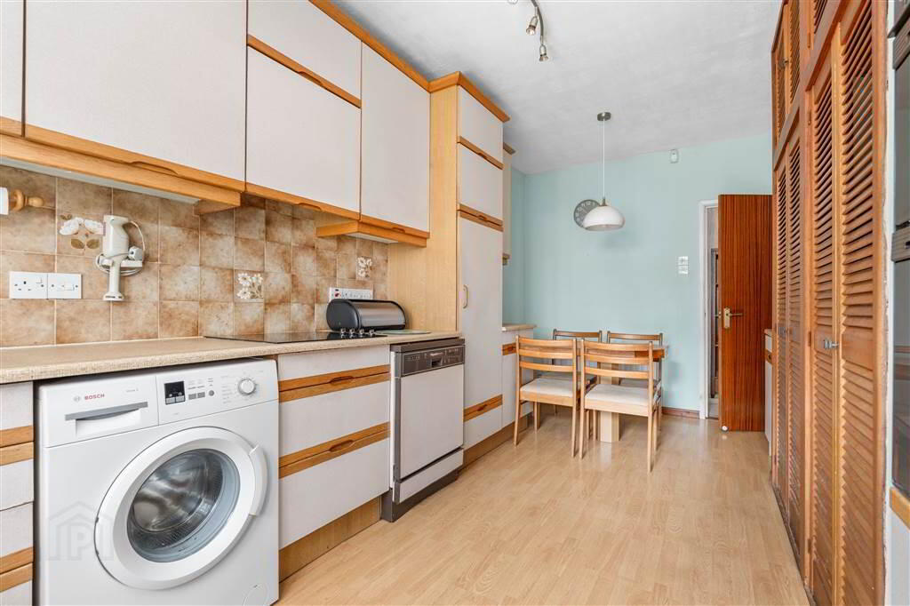 76 Grange Road 13 of 33