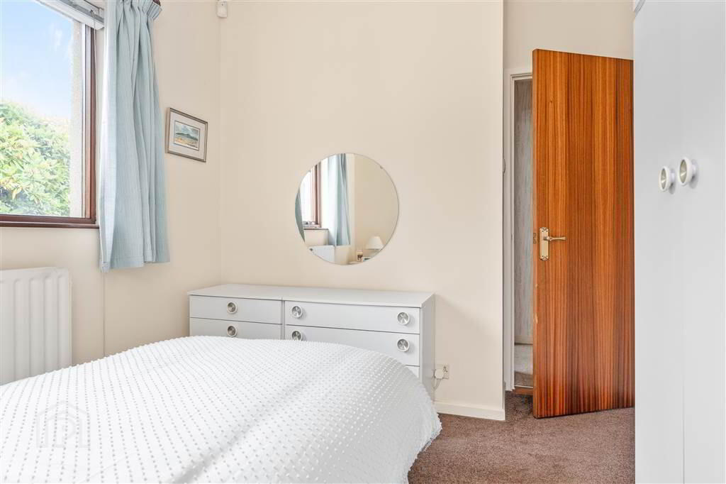 76 Grange Road 16 of 33