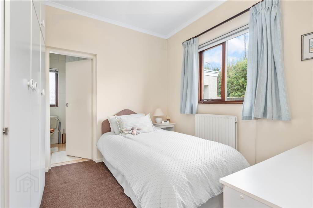 76 Grange Road 15 of 33