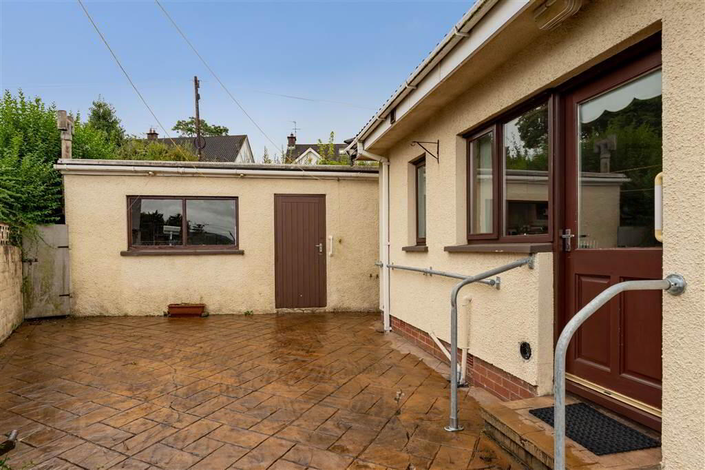 76 Grange Road 28 of 33