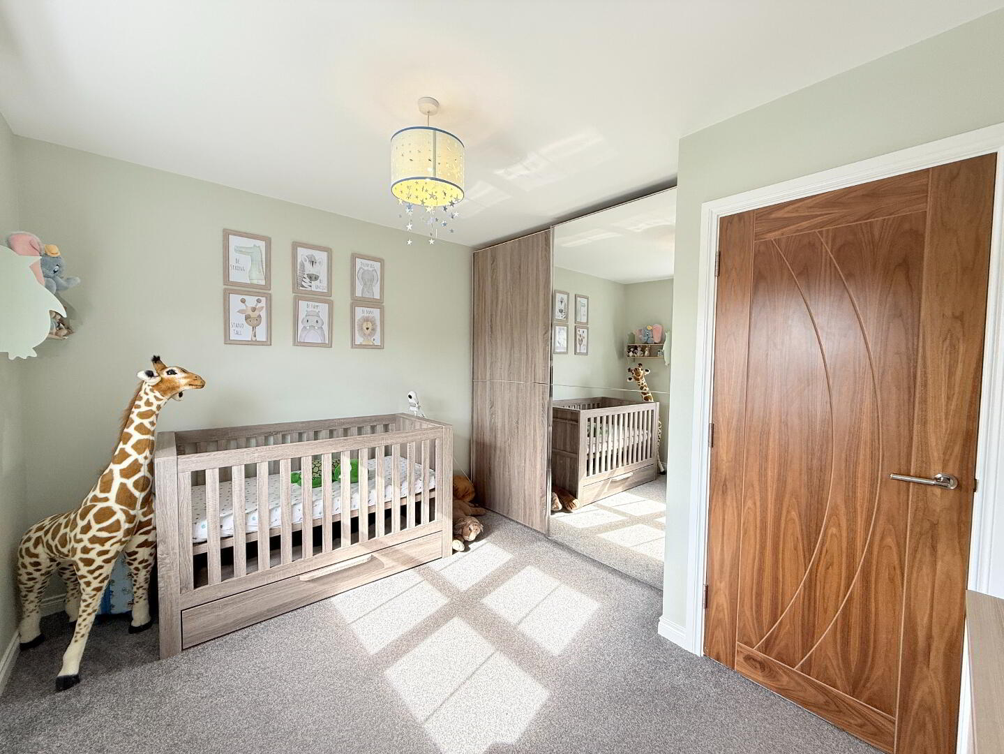 35 Castle Oak 25 of 40