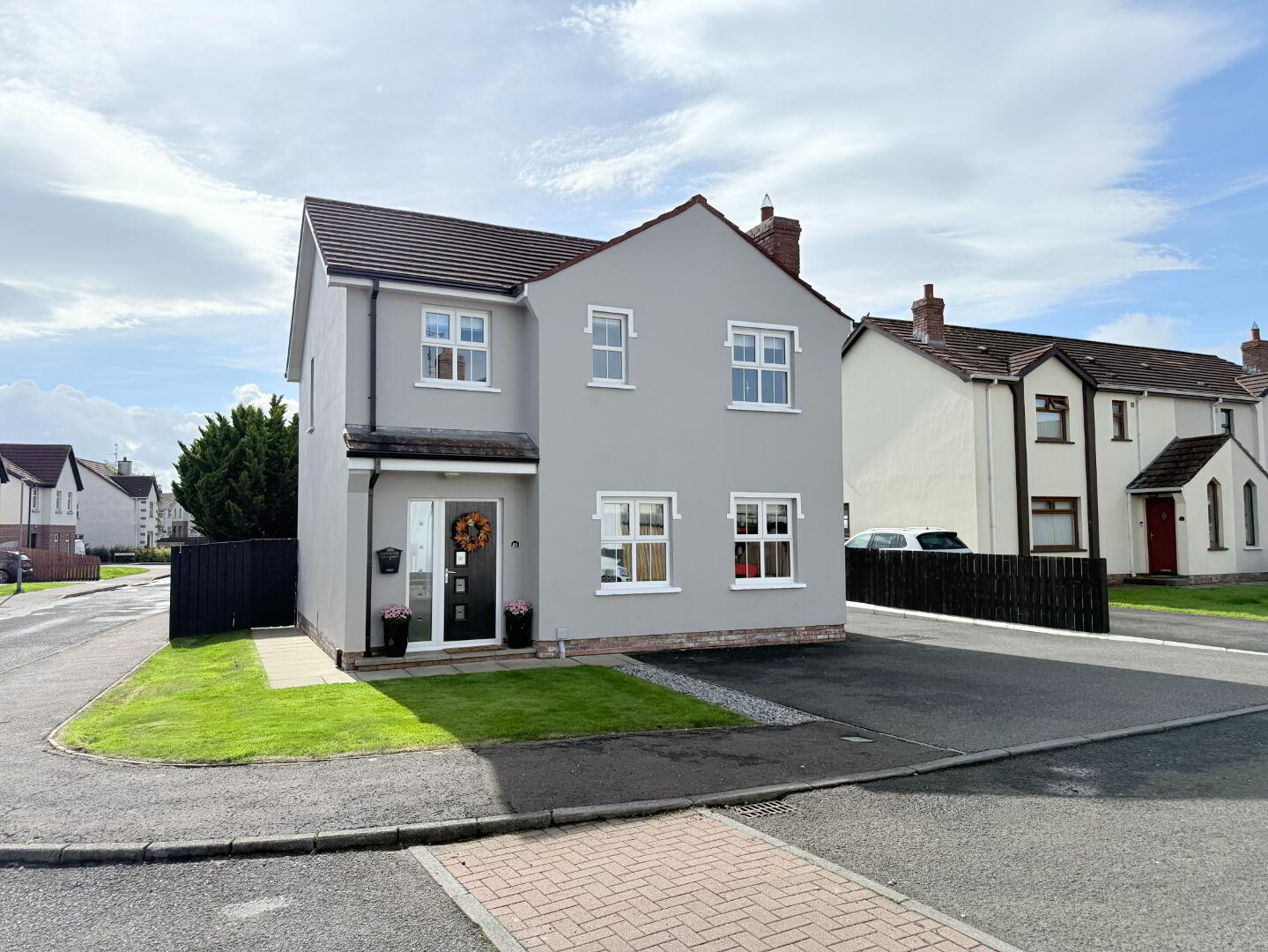 35 Castle Oak 1 of 40