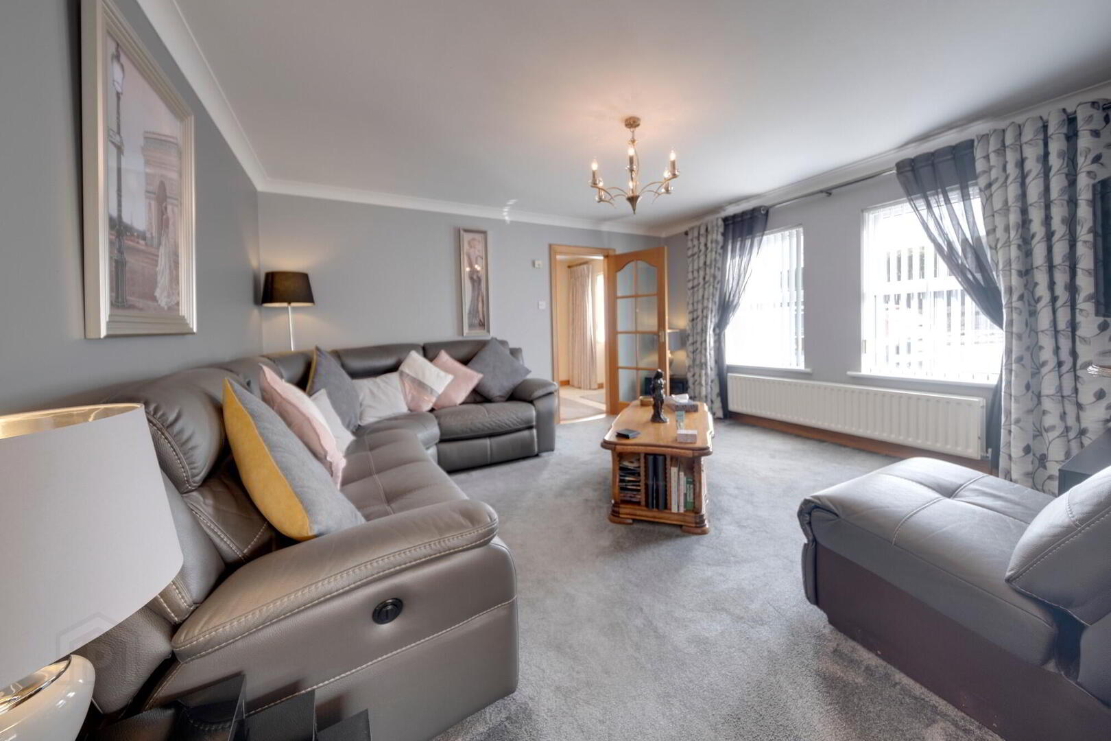 78 Iniscarn Road 8 of 44