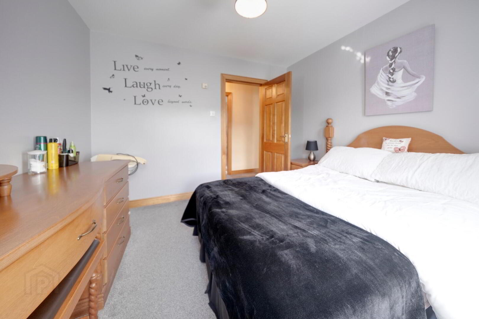 78 Iniscarn Road 17 of 44