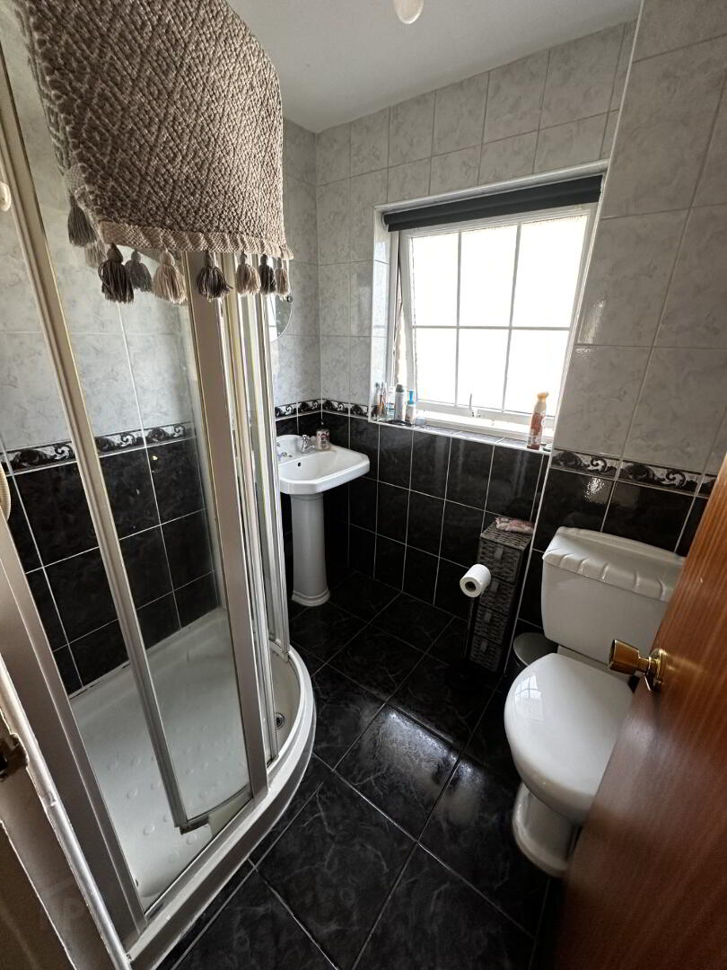 22 Brookhill Crescent 6 of 6