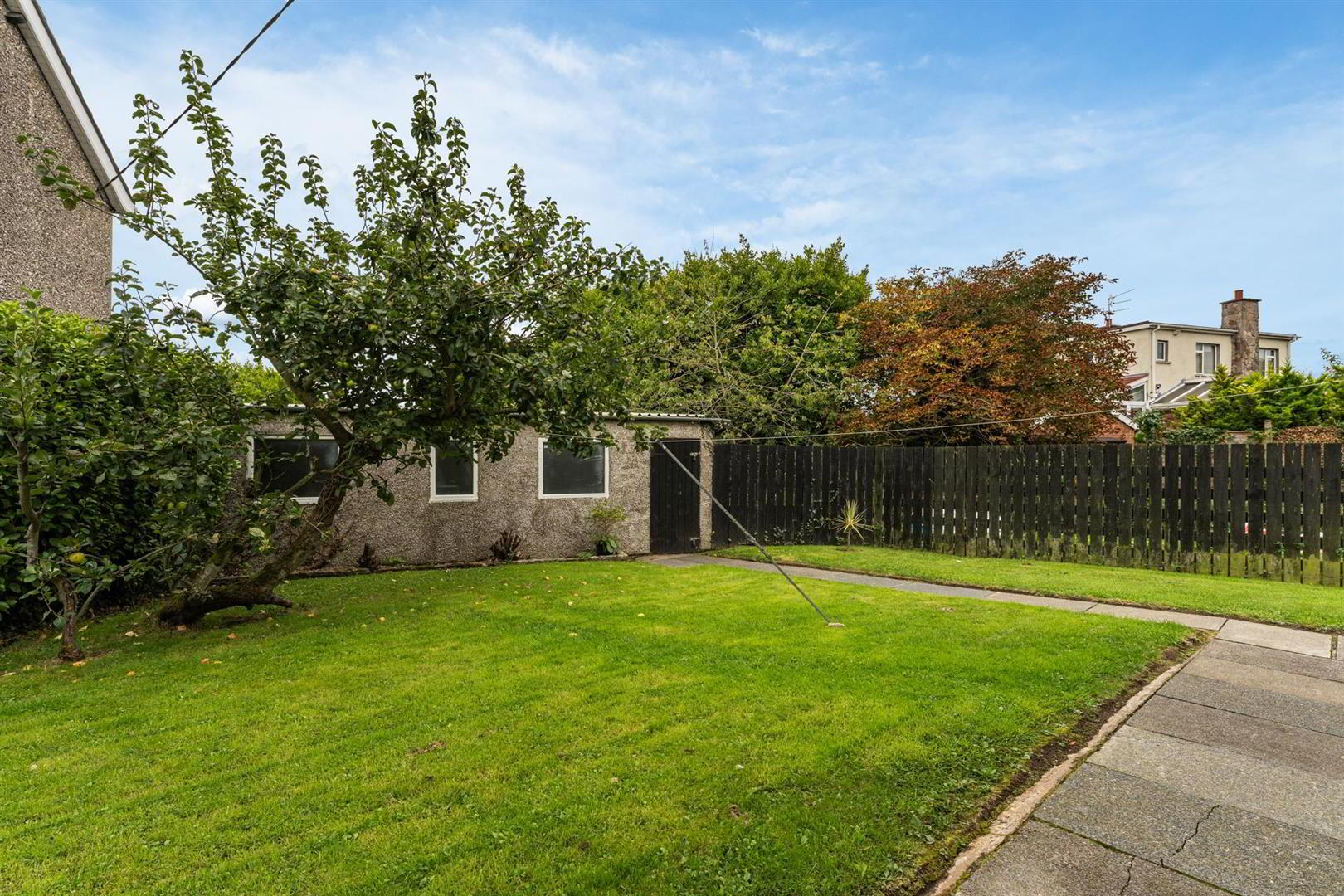 63 Grovehill Gardens 15 of 17