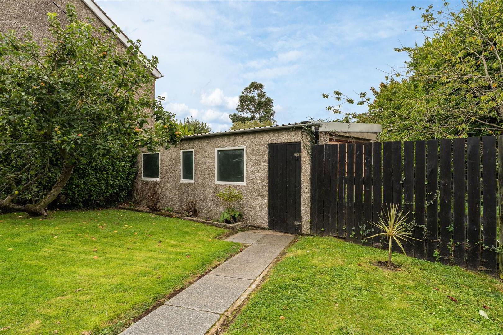 63 Grovehill Gardens 17 of 17