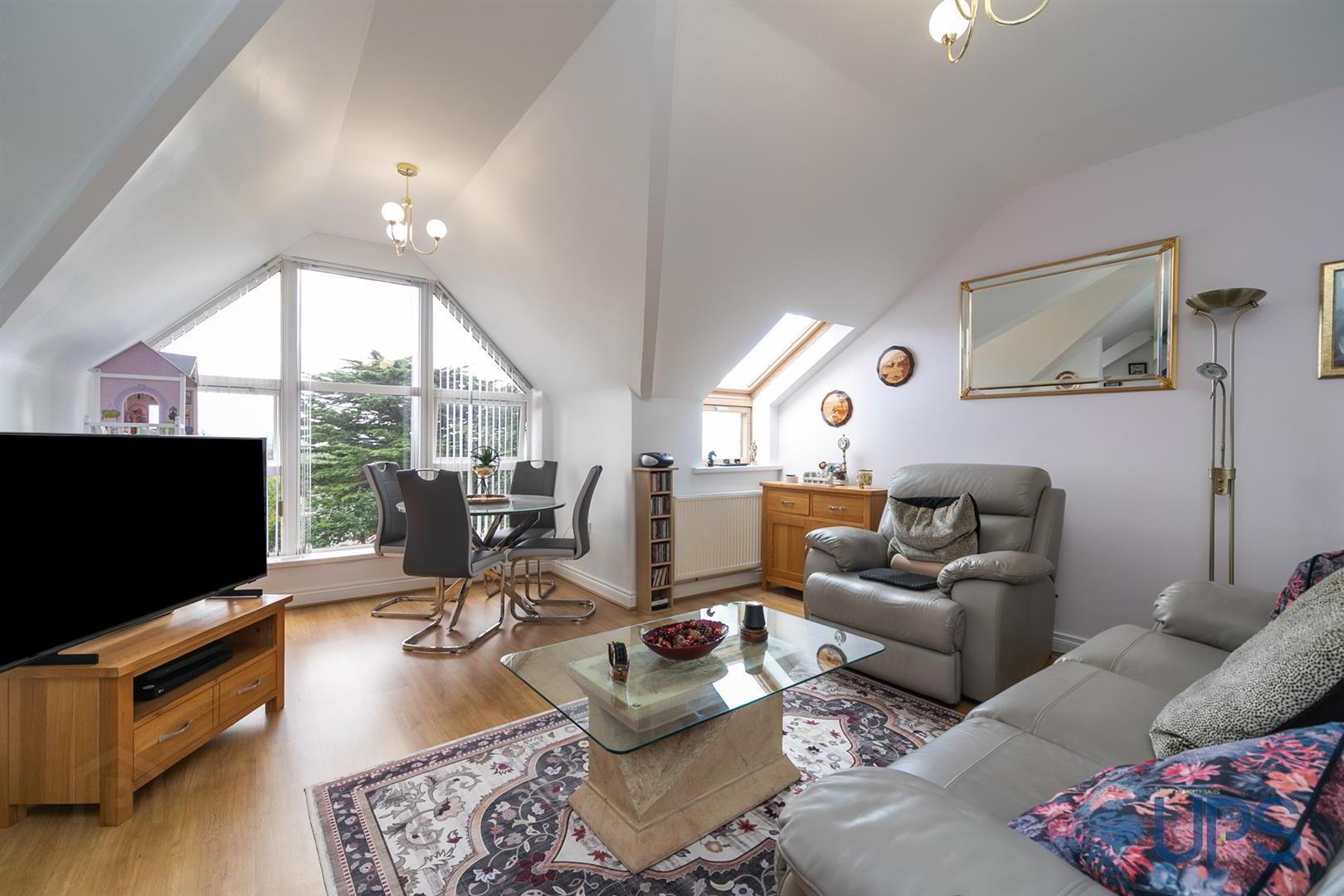 Apt 10 Pinetree Court, 157 Glen Road 5 of 27