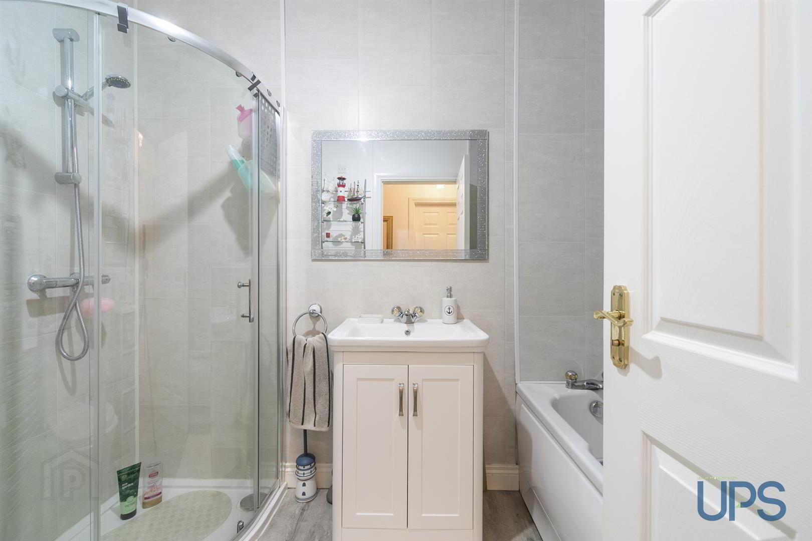 Apt 10 Pinetree Court, 157 Glen Road 19 of 27