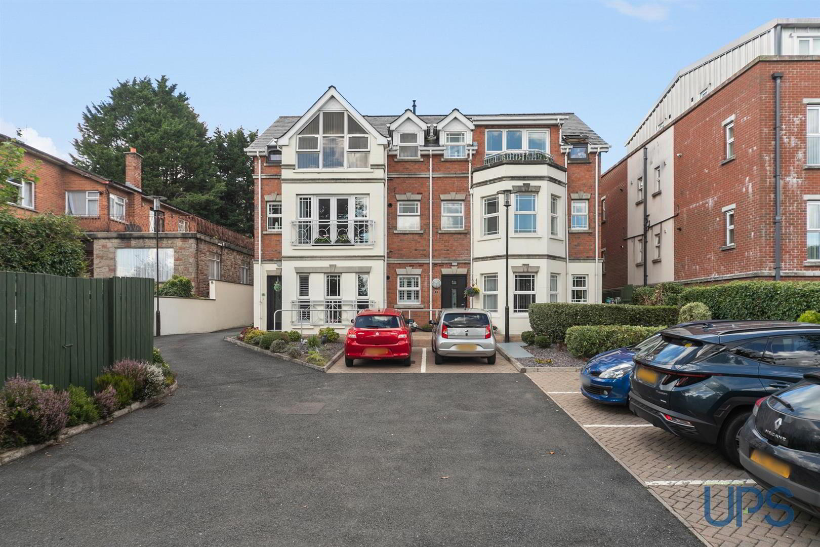 Apt 10 Pinetree Court, 157 Glen Road 24 of 27