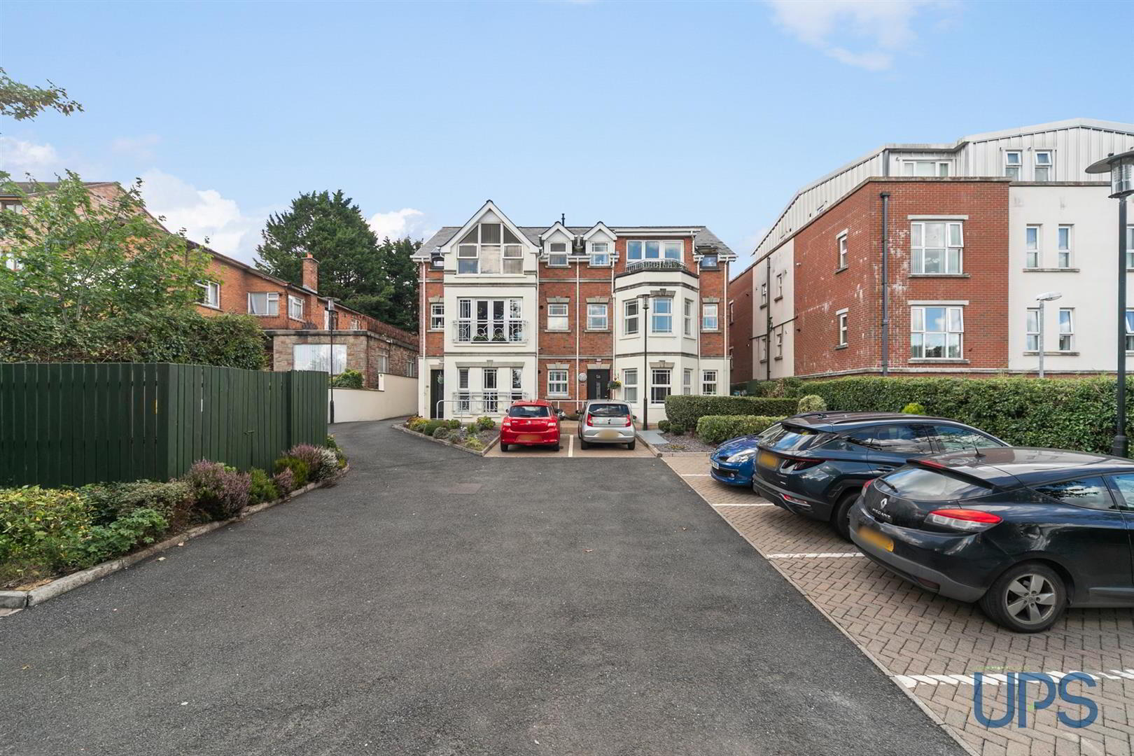 Apt 10 Pinetree Court, 157 Glen Road 25 of 27