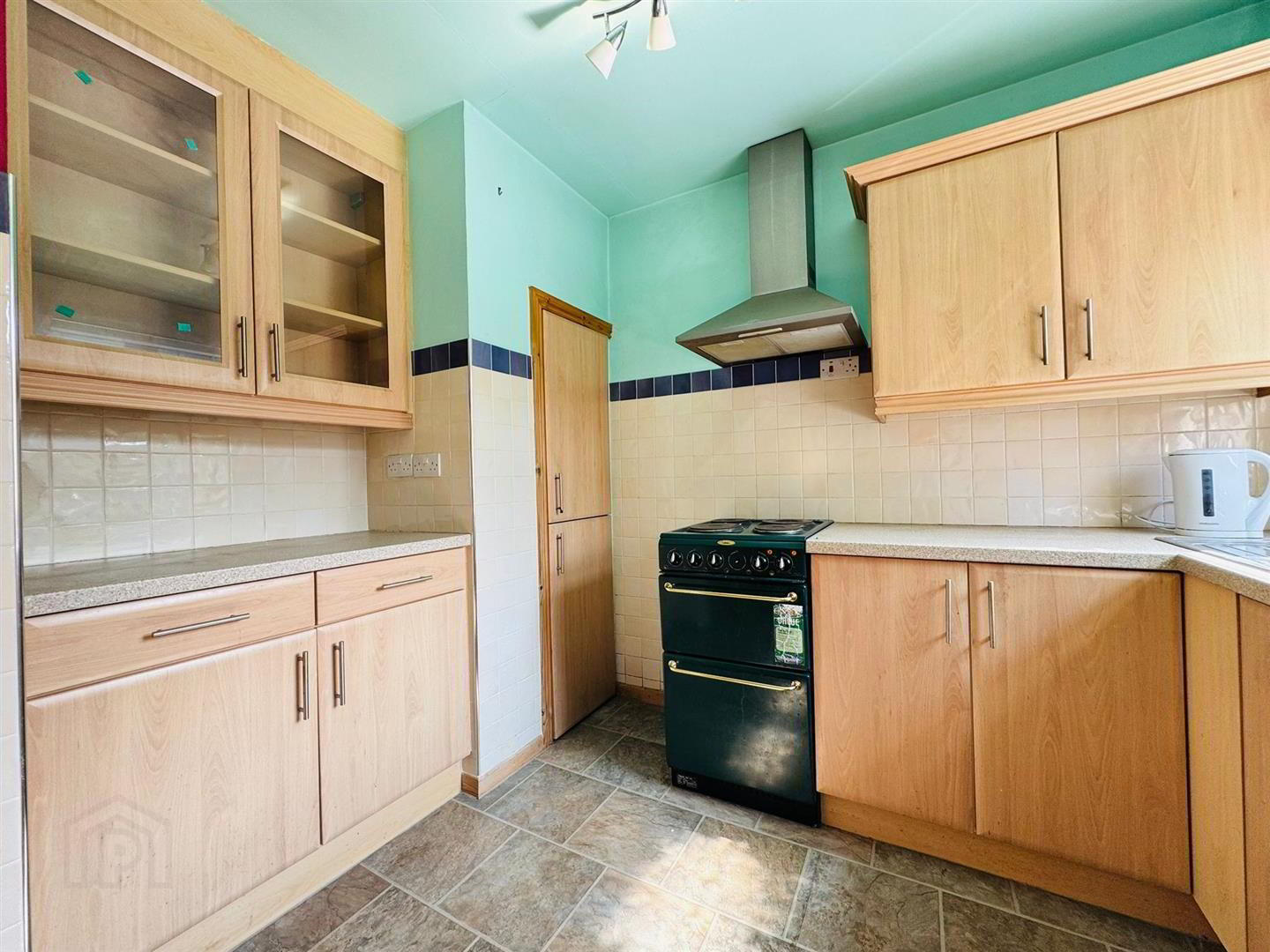 26 Elmfield Road 4 of 13