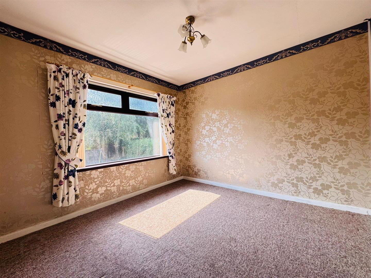 26 Elmfield Road 7 of 13