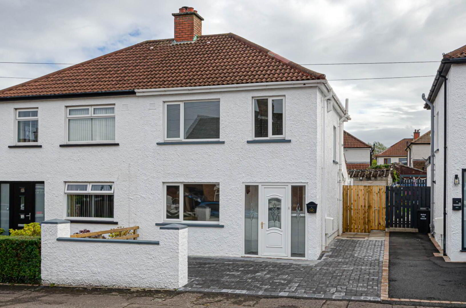 15 Glensharragh Gardens 1 of 38