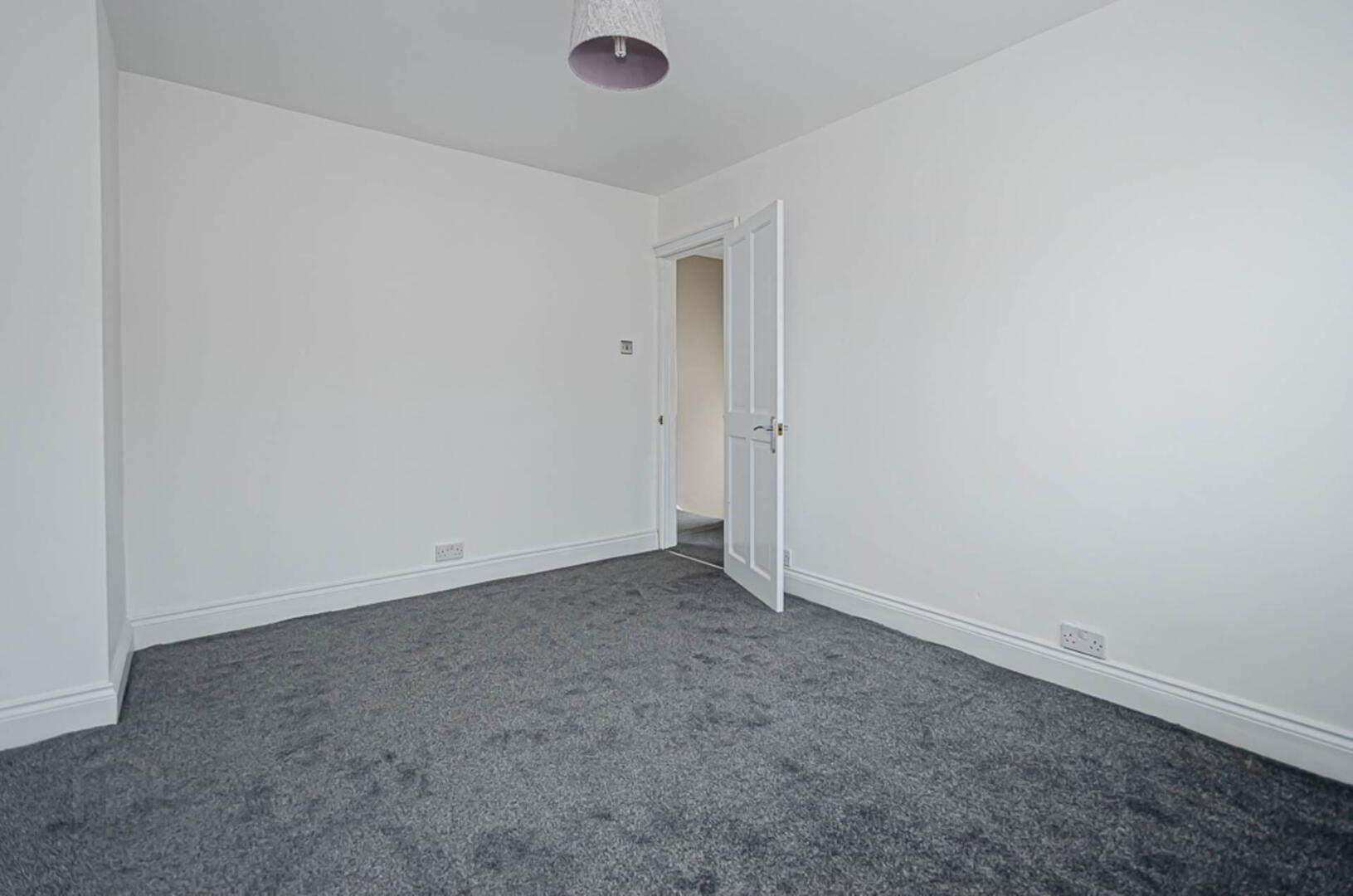 15 Glensharragh Gardens 24 of 38