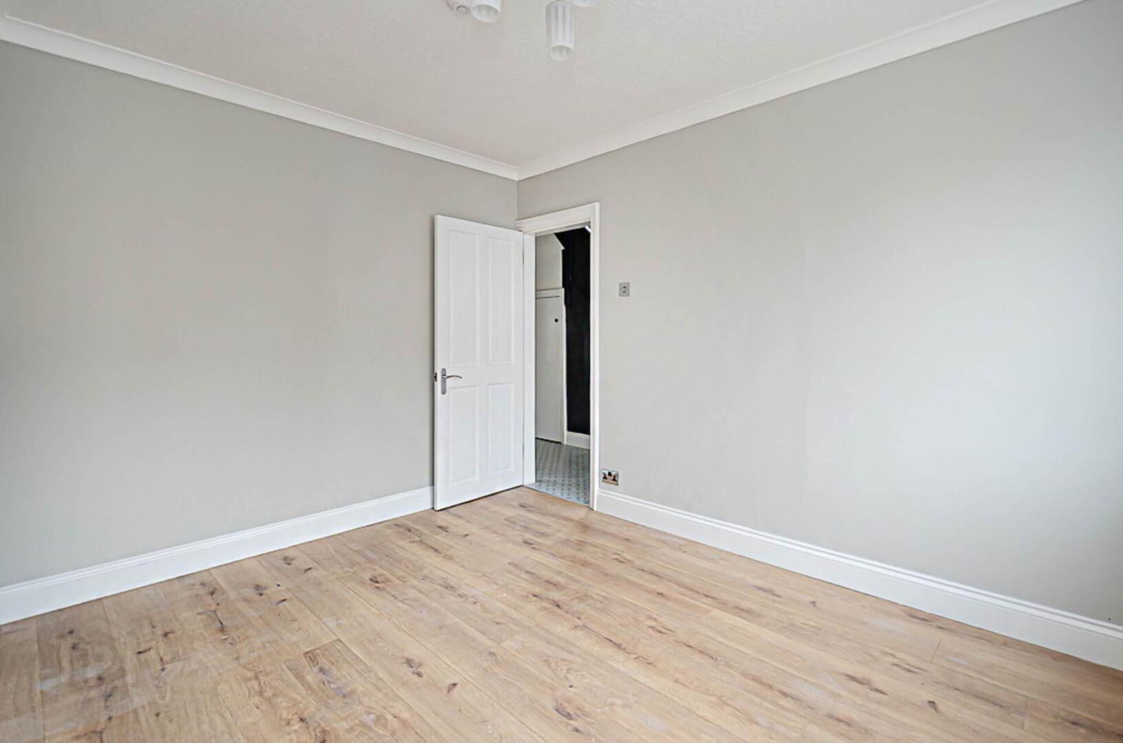 15 Glensharragh Gardens 10 of 38
