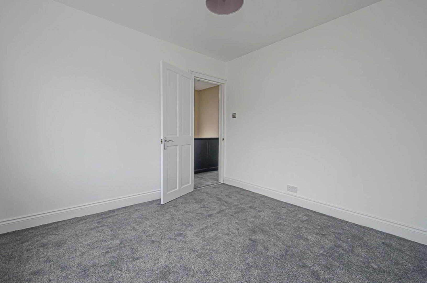 15 Glensharragh Gardens 28 of 38