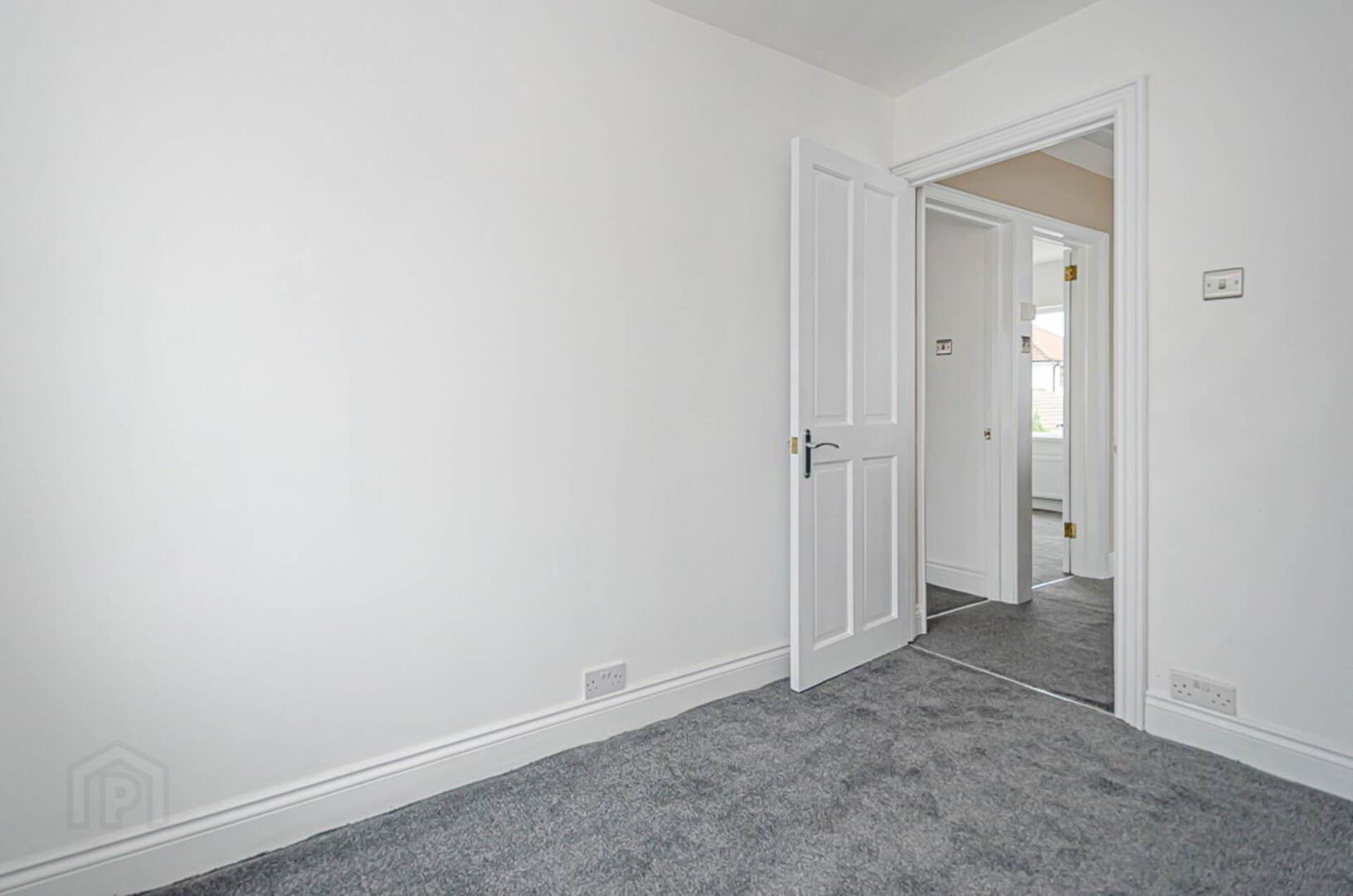 15 Glensharragh Gardens 30 of 38