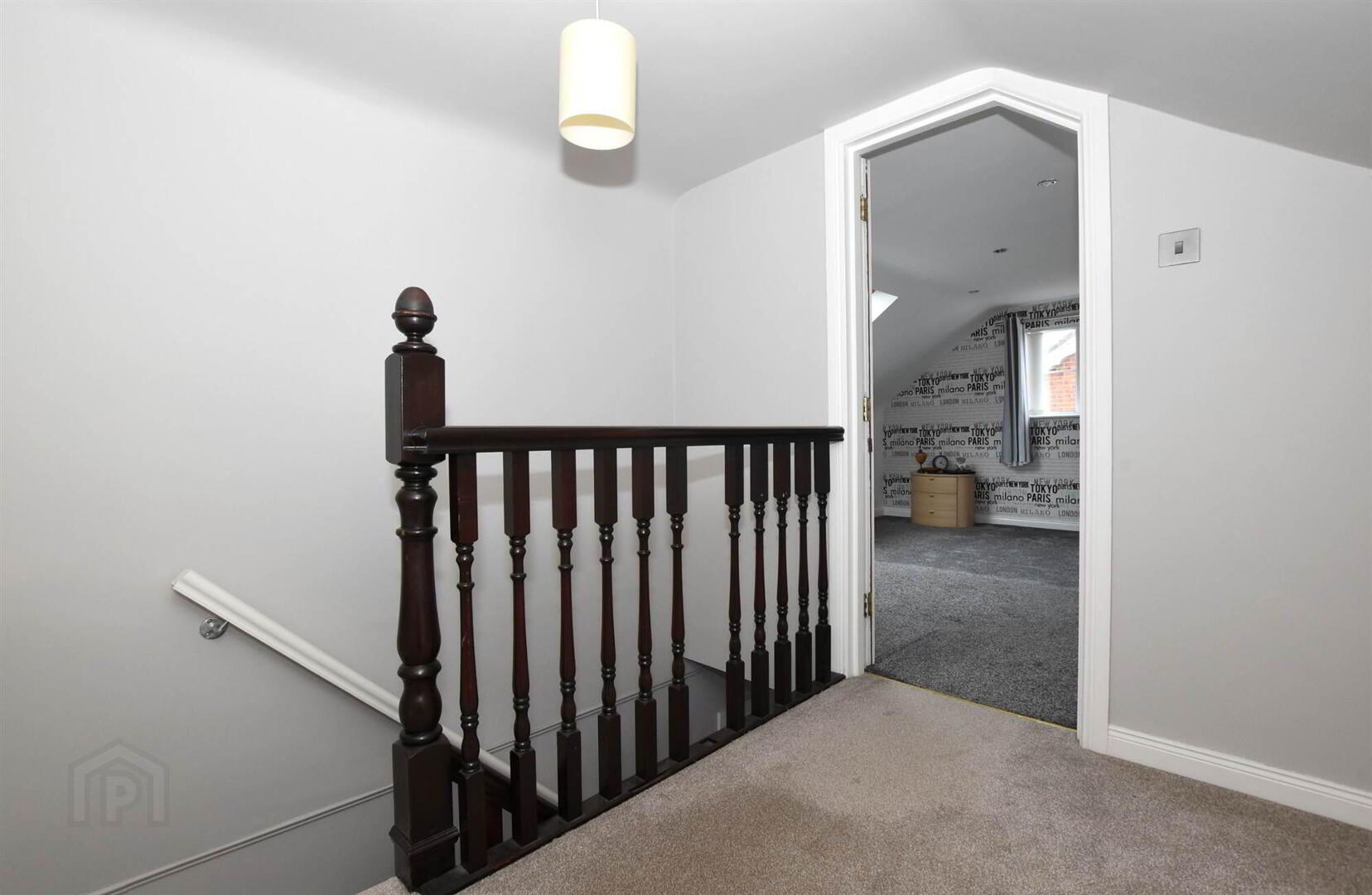 11 Hawthorn Hill 19 of 25