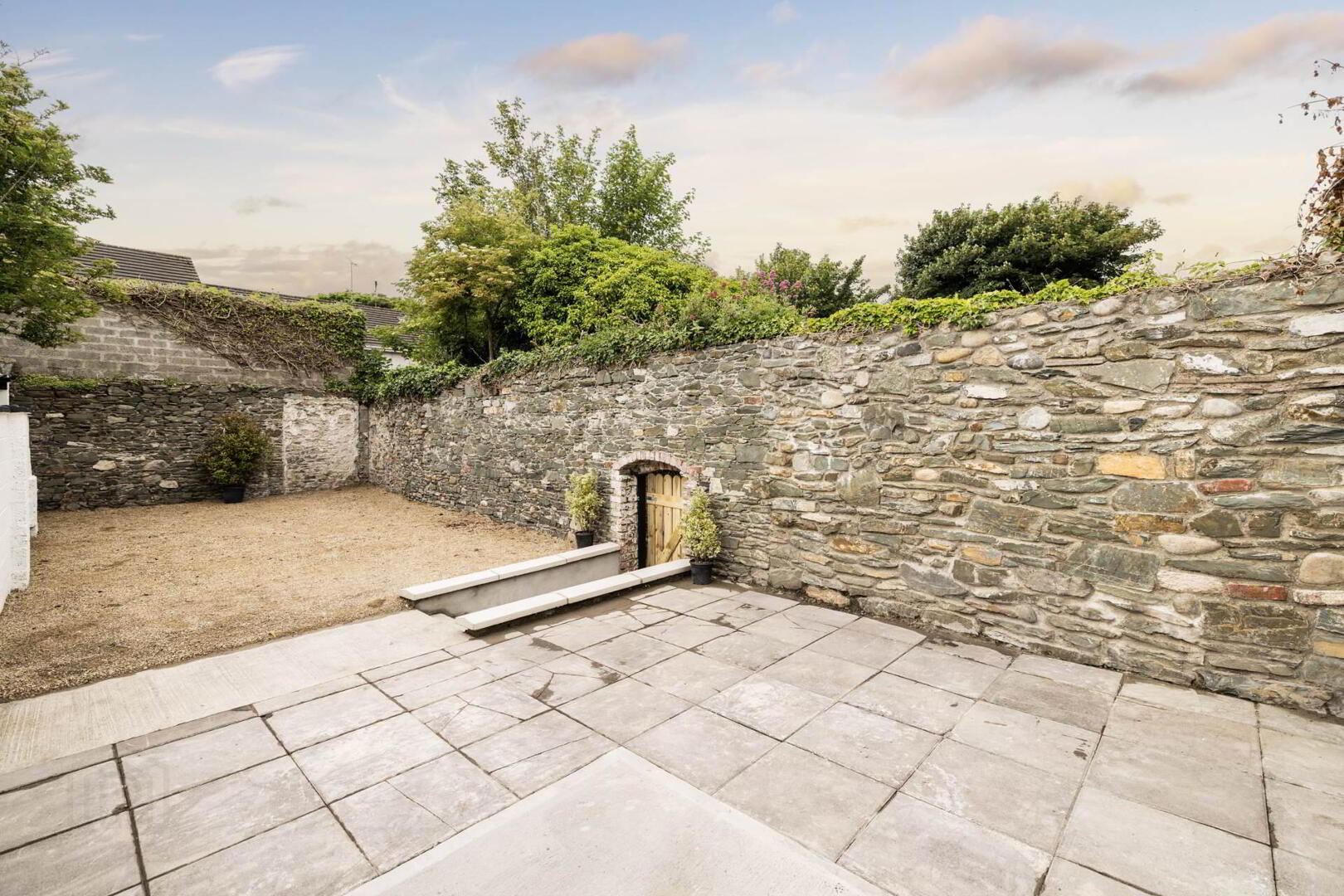 36 Seatown Place 12 of 27