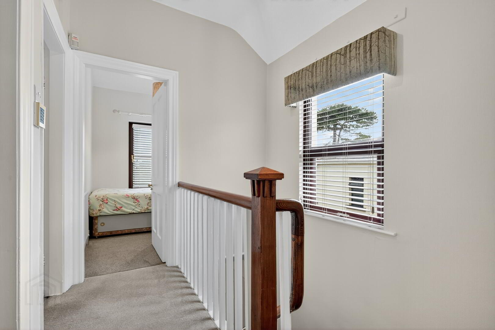 25 Belfast Road 18 of 36