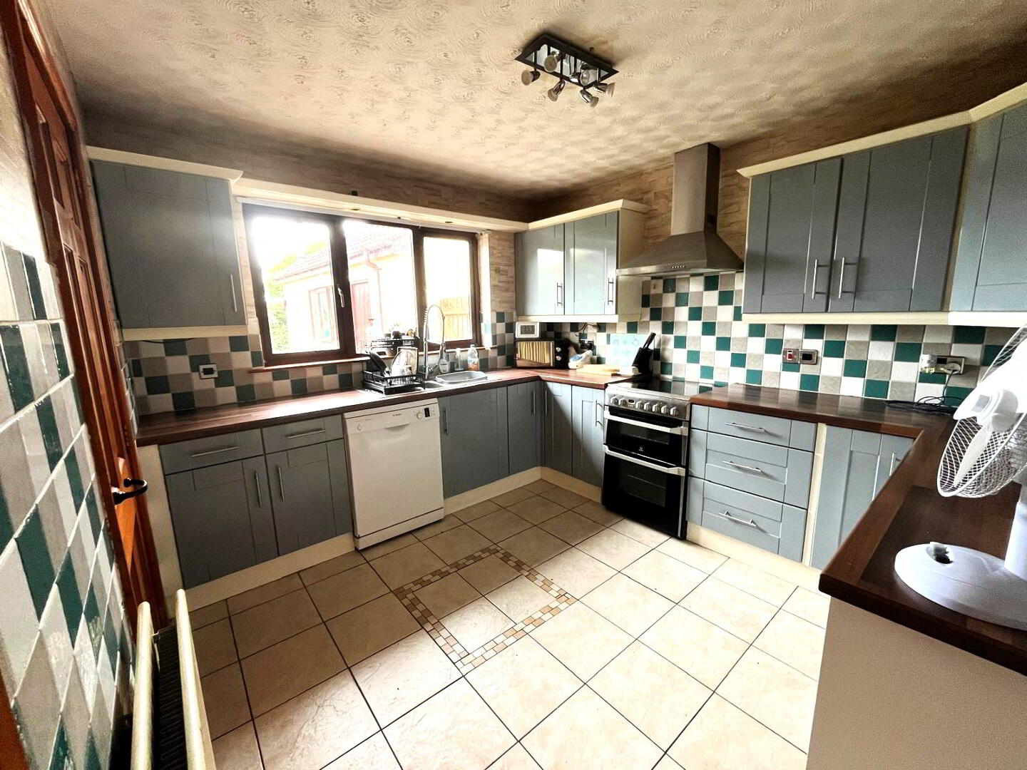 82 Broadlands 5 of 13