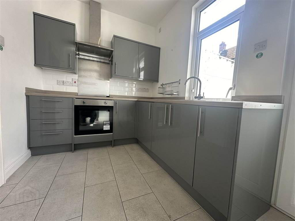 20 Rockmore Road 3 of 7