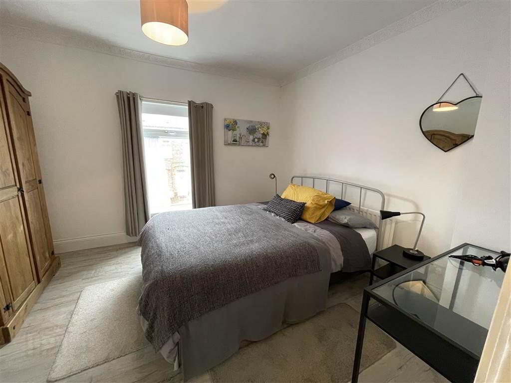 20 Rockmore Road 4 of 7