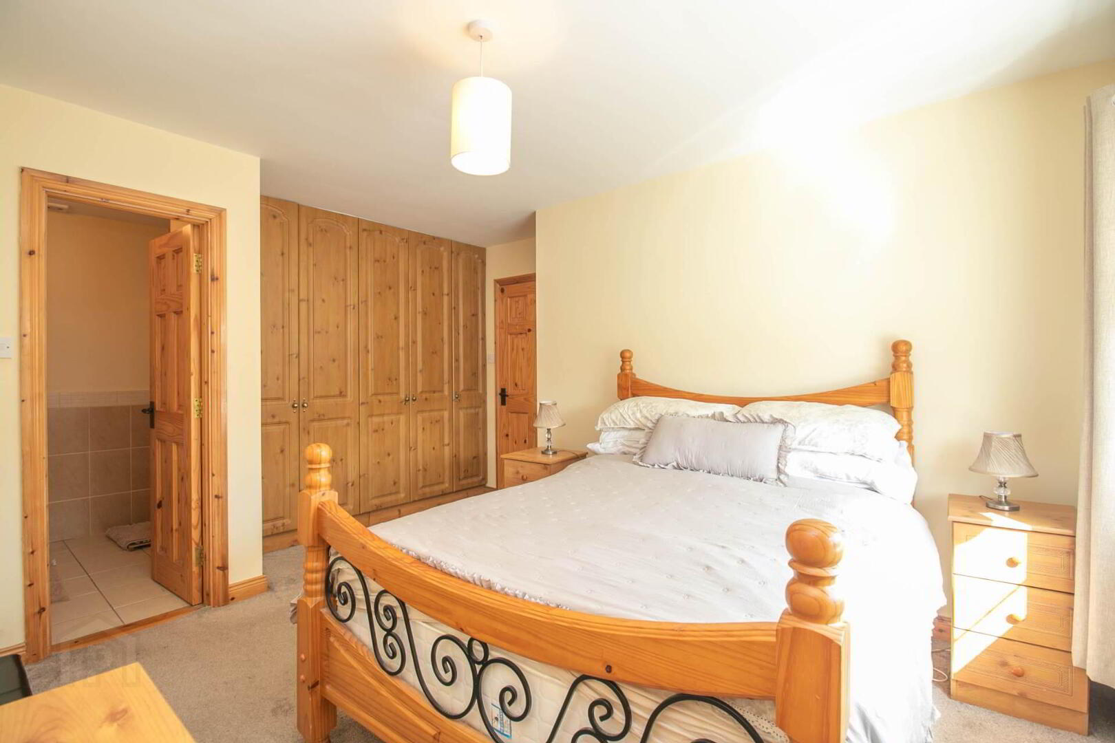 2 Hollyhock Road 12 of 23