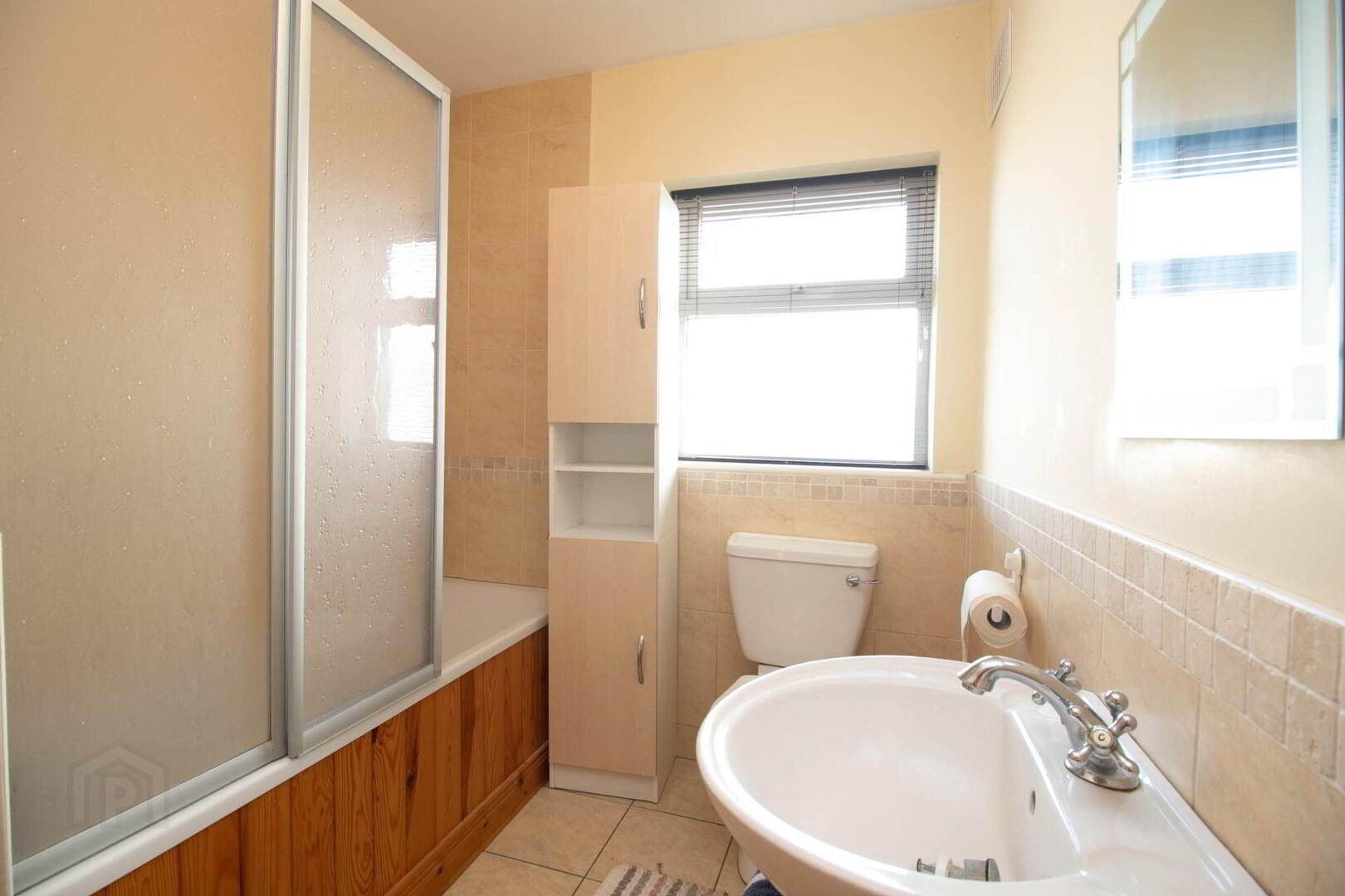 2 Hollyhock Road 18 of 23