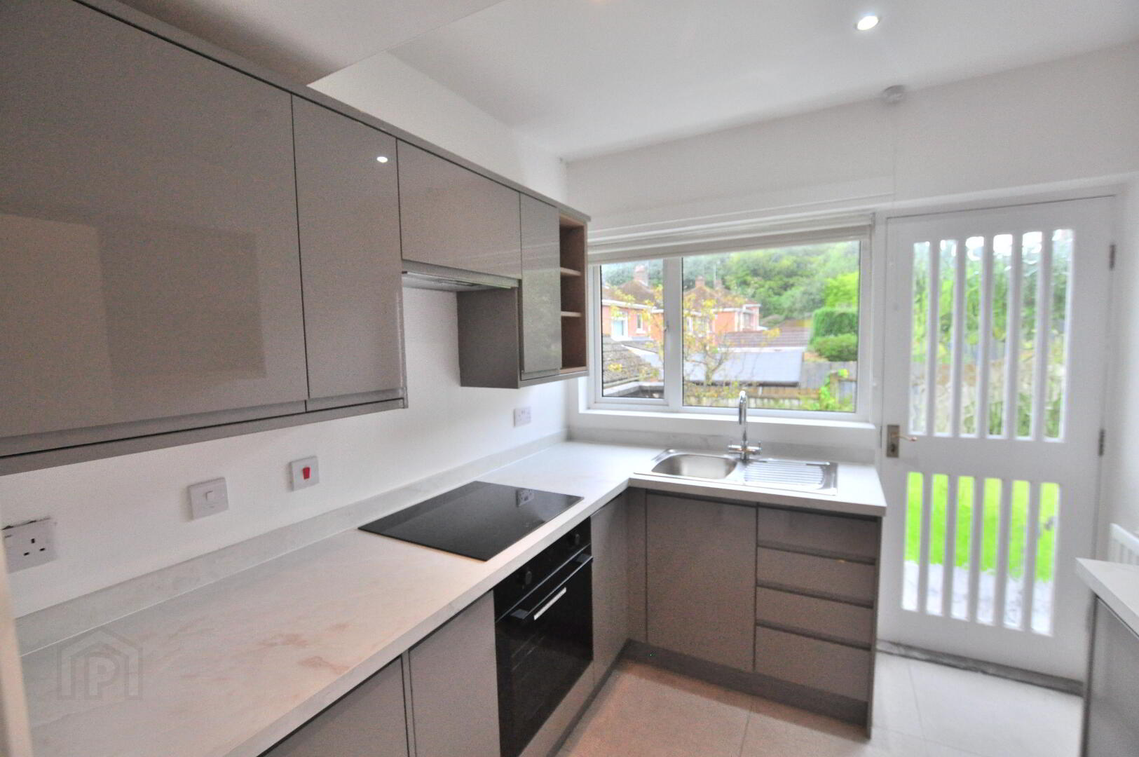 41 Orangefield Lane 6 of 12