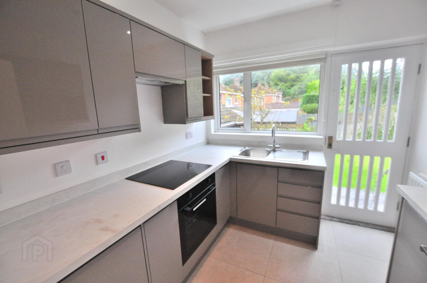 41 Orangefield Lane 5 of 12