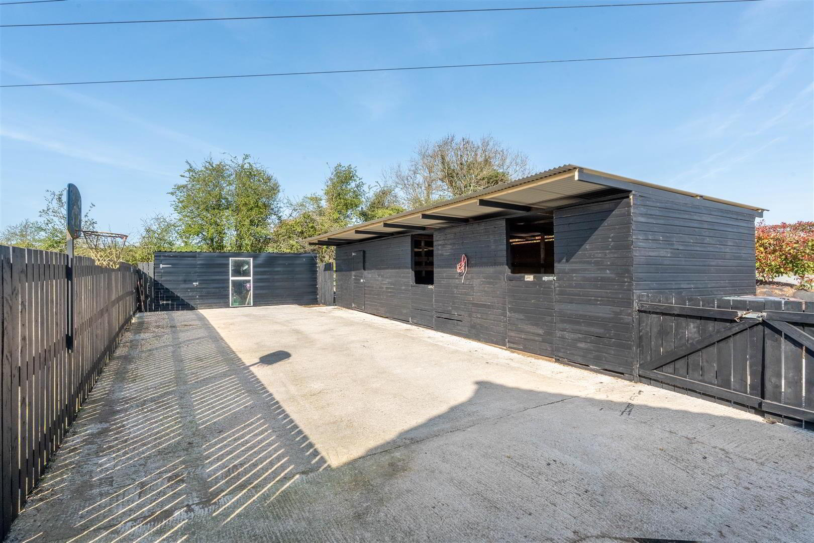 168 Glen Road 27 of 37
