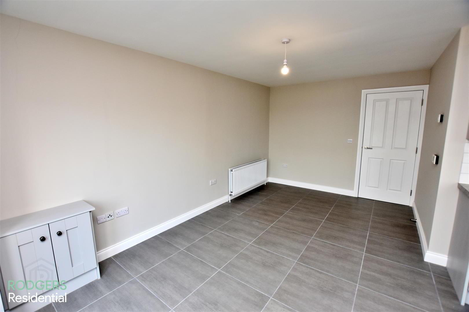 Apt 5, 12a Highgrove Meadows 7 of 12