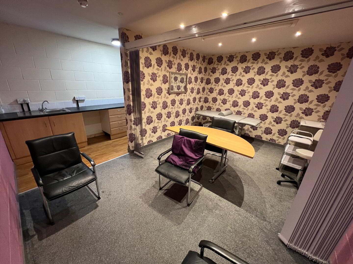 Unit 8, 4 Beechvalley Way, Ballysaggart Business Complex 1 of 11