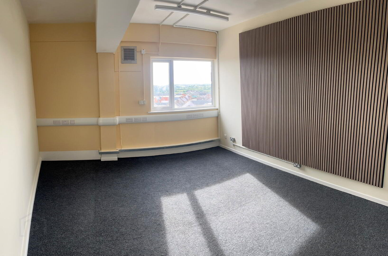 3rd Floor Office Space, Connect Market Square 3 of 6