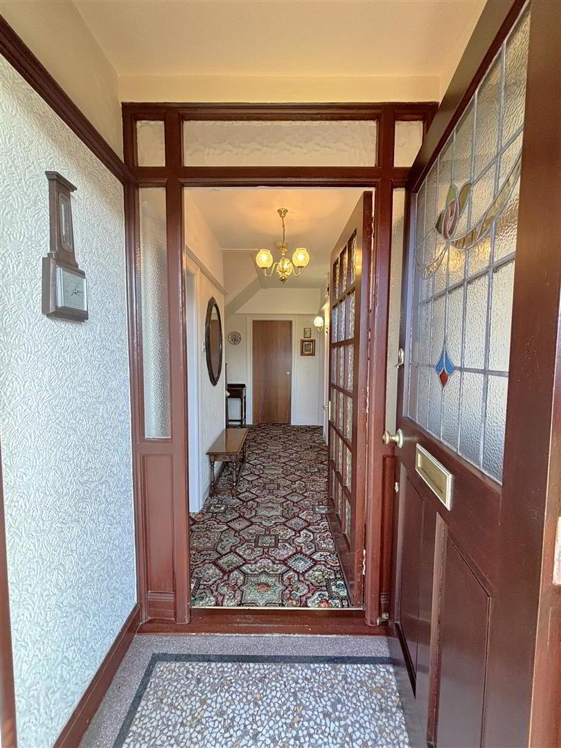15 Sunningdale Park 6 of 34